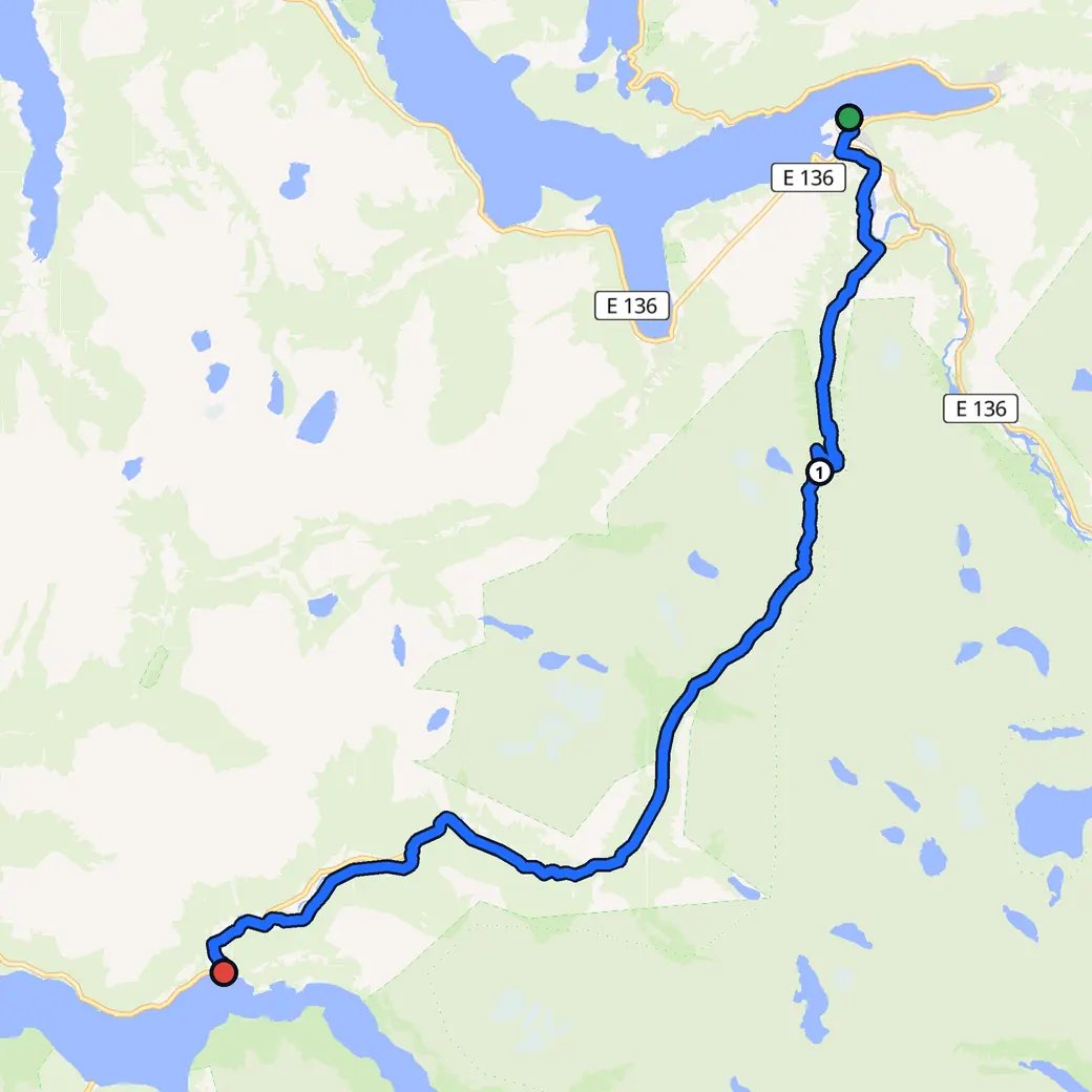 Kart over Norge med ruten AddStride planla fra Åndalsnes til Valldal i modusen Svingete