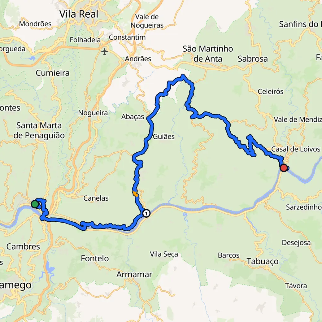 Mapa: Portugal, com a rota que o AddStride planeou de Peso da Régua a Pinhão no modo Curvas